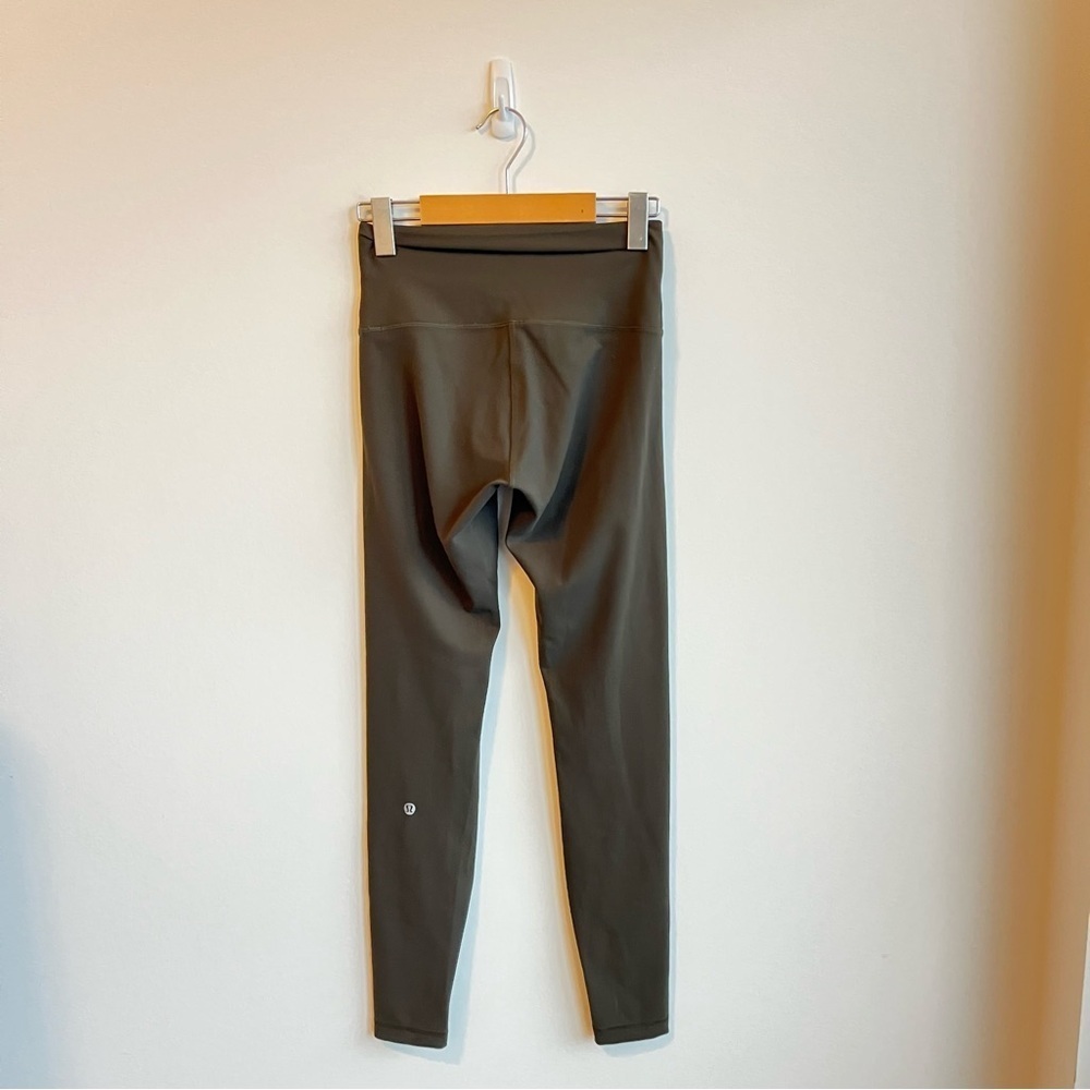 2023 Lululemon Wunder Train High-Rise Tight 28"
Dark Olive Size 6 - Picture 6 of 12